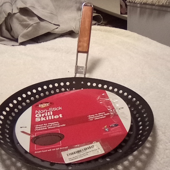 Non-stick Grill skillet 12-in diameter - Picture 3 of 3